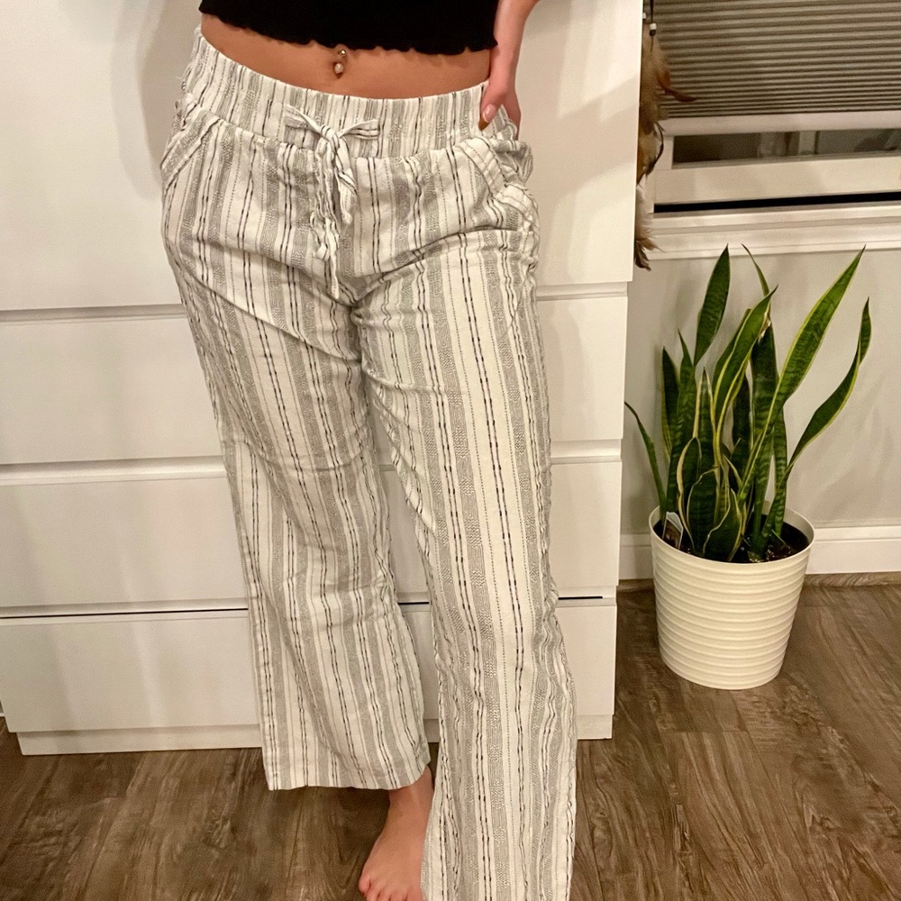 Flowy striped pant